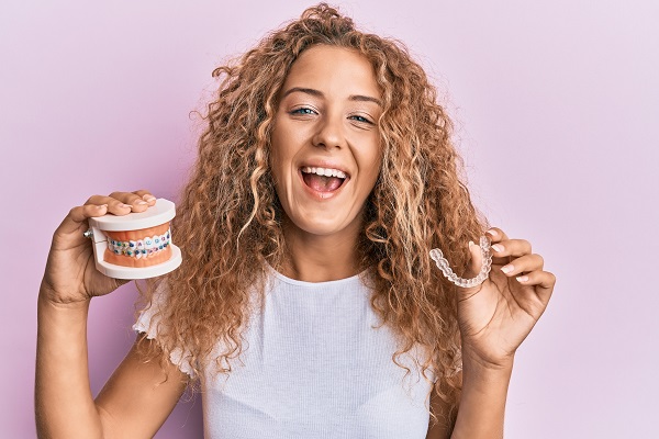 The Difference Between Clear Aligners and Traditional Braces